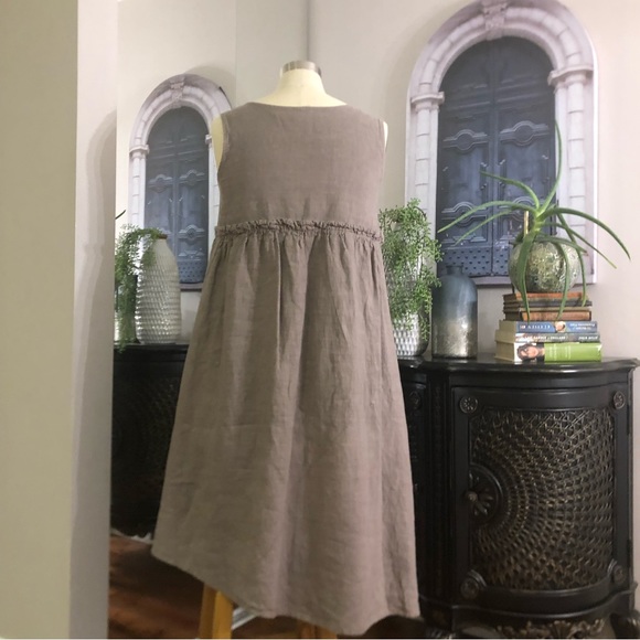 Talia Benson oversized Light brown 100% Linen dress
Made in Italy. Size medium - Picture 4 of 7